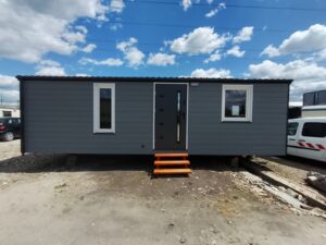 ÚJ HÁZ /8,3x3,2m/2 hálószoba